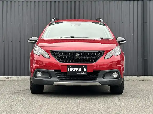 プジョー ２００８ GTライン ブラックパック 福島県 2019(令1)年 3.8万km 赤 特別仕様車GTライン ブラックパック/・ブラックレザーシート/・ブラック17AW/純正ナビ(BT/USB)/フルセグ/ETC2.0/クルーズコントロール/前後ドライブレコーダー/シートヒーター/純正16AW付冬タイヤ積/ルーフレール/リモコンキー/ステアリングスイッチ/純正フロアマット/取扱説明書/保証書/スペアキー