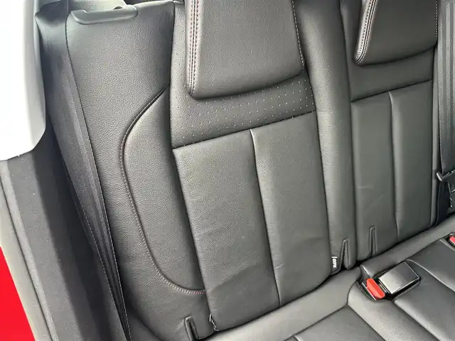 プジョー ２００８ GTライン ブラックパック 福島県 2019(令1)年 3.8万km 赤 特別仕様車GTライン ブラックパック/・ブラックレザーシート/・ブラック17AW/純正ナビ(BT/USB)/フルセグ/ETC2.0/クルーズコントロール/前後ドライブレコーダー/シートヒーター/純正16AW付冬タイヤ積/ルーフレール/リモコンキー/ステアリングスイッチ/純正フロアマット/取扱説明書/保証書/スペアキー