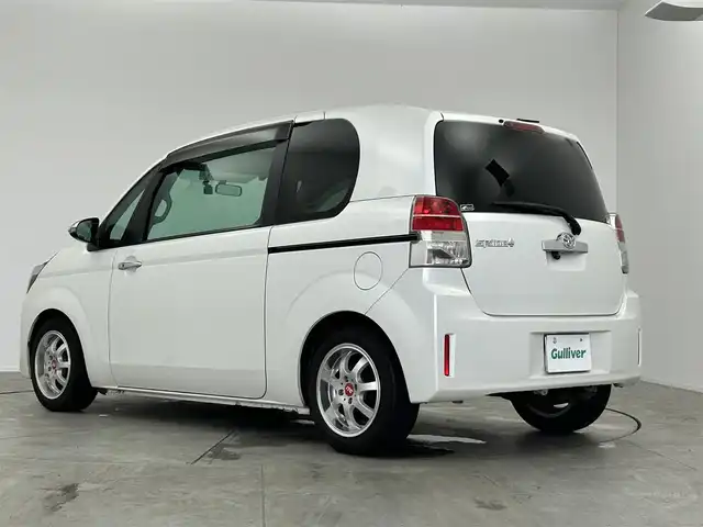 トヨタ スペイド F ジャック 愛知県 2015(平27)年 7.6万km ホワイトパールクリスタルシャイン 社外7型ＳＤナビ　/（フルセグＴＶ/BT/CD/DVD)/バックカメラ　　/前後ドラレコ　/ＥＴＣ　/片側パワスラ　/ドアバイザー　/ｎａｎｏｅ　/ＡＡＣ　/スマートキー　　/社外１５インチＡＷ　/純正フロアマット　/純正ＨＩＤヘッドライト