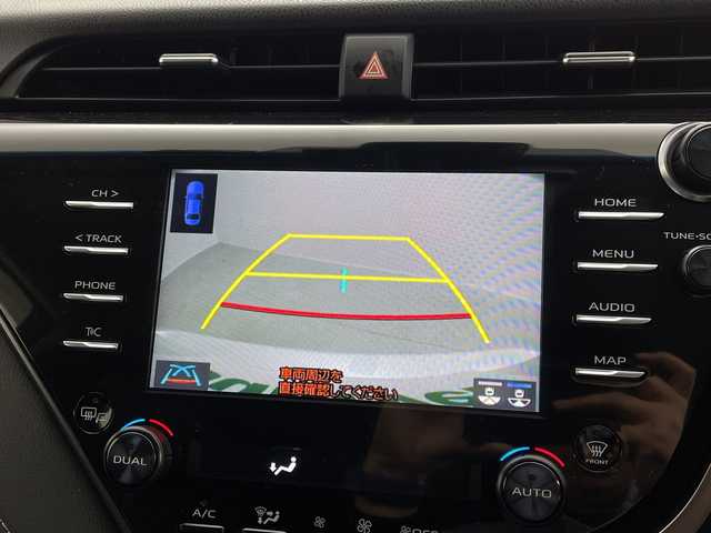 トヨタ カムリ WS ブラックエディション 茨城県 2020(令2)年 2.3万km プラチナホワイトパールマイカ 純正ナビ　バックモニター　衝突被害軽減ブレーキ　スマートキー　追従クルコン　シートヒーター　ＥＴＣ　ドラレコ　横滑り防止装置　ＢＳＭ　コーナーセンサー　プッシュスタート　純正１８インチアルミホイール