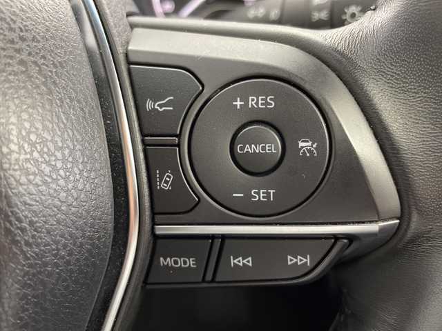 トヨタ カムリ WS ブラックエディション 茨城県 2020(令2)年 2.3万km プラチナホワイトパールマイカ 純正ナビ　バックモニター　衝突被害軽減ブレーキ　スマートキー　追従クルコン　シートヒーター　ＥＴＣ　ドラレコ　横滑り防止装置　ＢＳＭ　コーナーセンサー　プッシュスタート　純正１８インチアルミホイール