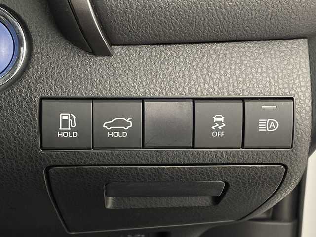 トヨタ カムリ WS ブラックエディション 茨城県 2020(令2)年 2.3万km プラチナホワイトパールマイカ 純正ナビ　バックモニター　衝突被害軽減ブレーキ　スマートキー　追従クルコン　シートヒーター　ＥＴＣ　ドラレコ　横滑り防止装置　ＢＳＭ　コーナーセンサー　プッシュスタート　純正１８インチアルミホイール