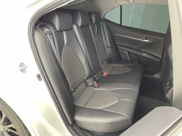 トヨタ カムリ WS ブラックエディション 茨城県 2020(令2)年 2.3万km プラチナホワイトパールマイカ 純正ナビ　バックモニター　衝突被害軽減ブレーキ　スマートキー　追従クルコン　シートヒーター　ＥＴＣ　ドラレコ　横滑り防止装置　ＢＳＭ　コーナーセンサー　プッシュスタート　純正１８インチアルミホイール