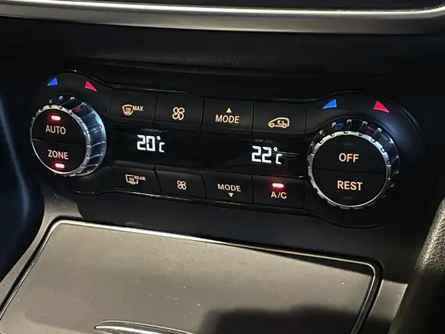 メルセデス・ベンツ ＧＬＡ２２０ 4マチック 宮城県 2019(令1)年 5.8万km ポーラホワイト プレミアムパッケージ/レーダーセーフティパッケージ/パノラミックスライディングルーフ/harman/kardonサウンドシステム/COMANDシステムHDDナビ/フルセグTV/バックカメラ/ブラックレザーシート/シートヒーター/メモリ機能付きパワーシート/キーレスゴー/パワーバックドア/LEDヘッドライト/純正18インチAW/ドライブレコーダー/ETC車載器