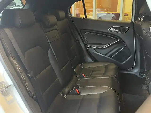 メルセデス・ベンツ ＧＬＡ２２０ 4マチック 宮城県 2019(令1)年 5.8万km ポーラホワイト プレミアムパッケージ/レーダーセーフティパッケージ/パノラミックスライディングルーフ/harman/kardonサウンドシステム/COMANDシステムHDDナビ/フルセグTV/バックカメラ/ブラックレザーシート/シートヒーター/メモリ機能付きパワーシート/キーレスゴー/パワーバックドア/LEDヘッドライト/純正18インチAW/ドライブレコーダー/ETC車載器