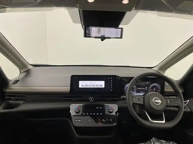日産 セレナ e－パワー ハイウェイスター V 群馬県 2025(令7)年 0.1千km 白 登録済未使用車　純正１２．３型ナビ　全方位　プロパイロット　エマブレ　Ａハイビーム　車線維持支援　ＢＳＭ　クルコン　電子ミラー　前後ドラレコ　ビルトインＥＴＣ　両側パワスラ　置くだけ充電　純正アルミ