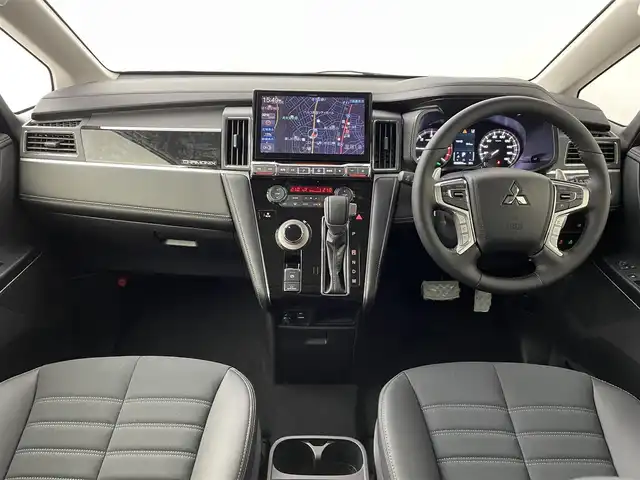 三菱 デリカＤ：５ シャモニー 道央・札幌 2025(令7)年 0.1千km グレーⅡ ・４WD/・アルパインBIGX11インチナビ/・フルセグ/BT/CD/DVD/HDMI/・アラウンドビューモニター/・アルパイン12.8型後席用モニター/・衝突被害軽減ブレーキ/・レーンキープアシスト/・レーダークルーズコントロール/・両側パワースライドドア/・パワーバックドア/・パワーシート/・シートヒーター/・ステアリングヒーター/・アイドリングストップ/・パドルシフト/・オートブレーキホールド/・ステアリングスイッチ/・スマートキー/・プッシュスタート/LEDヘッドライト