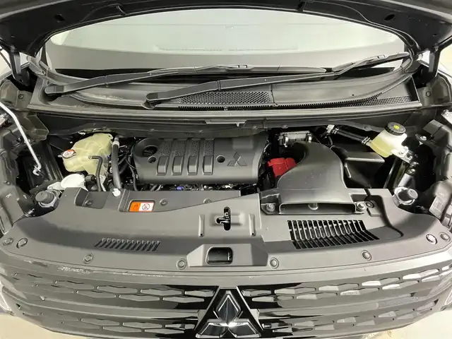 三菱 デリカＤ：５ シャモニー 道央・札幌 2025(令7)年 0.1千km グレーⅡ ・４WD/・アルパインBIGX11インチナビ/・フルセグ/BT/CD/DVD/HDMI/・アラウンドビューモニター/・アルパイン12.8型後席用モニター/・衝突被害軽減ブレーキ/・レーンキープアシスト/・レーダークルーズコントロール/・両側パワースライドドア/・パワーバックドア/・パワーシート/・シートヒーター/・ステアリングヒーター/・アイドリングストップ/・パドルシフト/・オートブレーキホールド/・ステアリングスイッチ/・スマートキー/・プッシュスタート/LEDヘッドライト