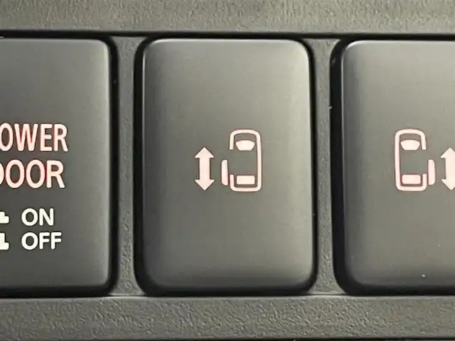 三菱 デリカＤ：５ シャモニー 道央・札幌 2025(令7)年 0.1千km グレーⅡ ・４WD/・アルパインBIGX11インチナビ/・フルセグ/BT/CD/DVD/HDMI/・アラウンドビューモニター/・アルパイン12.8型後席用モニター/・衝突被害軽減ブレーキ/・レーンキープアシスト/・レーダークルーズコントロール/・両側パワースライドドア/・パワーバックドア/・パワーシート/・シートヒーター/・ステアリングヒーター/・アイドリングストップ/・パドルシフト/・オートブレーキホールド/・ステアリングスイッチ/・スマートキー/・プッシュスタート/LEDヘッドライト