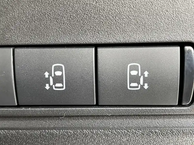 日産 セレナ e－パワー ハイウェイスター V 千葉県 2025(令7)年 0.1千km プリズムホワイト 登録済未使用車/・登録時走行距離12km/プロパイロット/・衝突軽減ブレーキ/レーンキープアシスト/・レーダークルーズコントロール/オートハイビーム/・クリアランスソナー/ブラインドスポットモニター/純正フリップダウンモニター/純正12.3インチナビ/・フルセグ/BT/HDMI/USB/カープレイ/アラウンドビューモニター/ステアリングスイッチ/ETC2.0/ワイヤレス充電/ドライブレコーダー(ナビ連動前後)/デジタルインナーミラー/両側パワースライドドア/ハンズフリースライドドア/LEDヘッドライト/オートライト/フォグライト/スマートキー/プッシュスタート/カラーコード：XKJ