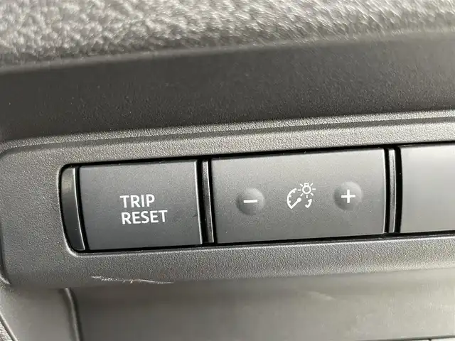 日産 セレナ e－パワー ハイウェイスター V 千葉県 2025(令7)年 0.1千km プリズムホワイト 登録済未使用車/・登録時走行距離12km/プロパイロット/・衝突軽減ブレーキ/レーンキープアシスト/・レーダークルーズコントロール/オートハイビーム/・クリアランスソナー/ブラインドスポットモニター/純正フリップダウンモニター/純正12.3インチナビ/・フルセグ/BT/HDMI/USB/カープレイ/アラウンドビューモニター/ステアリングスイッチ/ETC2.0/ワイヤレス充電/ドライブレコーダー(ナビ連動前後)/デジタルインナーミラー/両側パワースライドドア/ハンズフリースライドドア/LEDヘッドライト/オートライト/フォグライト/スマートキー/プッシュスタート/カラーコード：XKJ