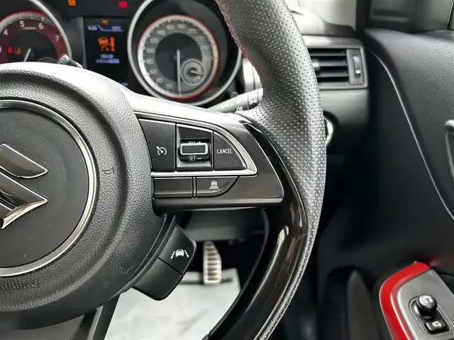 スズキ スイフト スポーツ セーフティPKG 和歌山県 2019(平31)年 1.9万km 黒 社外ナビ（フルセグTV/FM/AM/CD/DVD/USB/Bluetooth/SD）/全方位カメラ/ドライブレコーダー/ワンオーナー/シートヒーター/オートライト/純正アルミホイール/純正フロアマット/純正ドアバイザー/取扱説明書/保証書