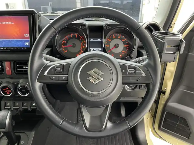 スズキ ジムニー XC 福島県 2020(令2)年 4万km シフォンアイボリーM 9型ナビ/CD/DVD/Bluetooth/フルセグテレビ/バックカメラ/セーフティサポート/・デュアルセンサーブレーキ/・誤発進抑制機能/・車線逸脱警報機能/・ふらつき警報機能/・先行車発進お知らせ機能/・標識認識機能/・ハイビーム/クルーズコントロール/LEDヘッドライト/オートライト/D/N席シートヒーター /ETC/プッシュスタート /スペアキー/スマートキー/ドライブレコーダー