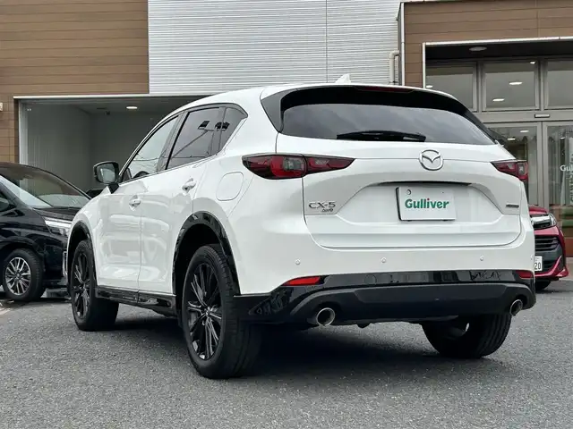 マツダ ＣＸ－５ XD スポーツアピアランス 埼玉県 2022(令4)年 2.5万km スノーフレイクホワイトパールマイカ 純正ナビ（Ｂｌｕｅｔｏｏｔｈ、フルセグＴＶ）/全方位カメラ/ＥＴＣ/電動リアゲート/４ＷＤ/ＵＳＢ入力端子/全席シートヒーター/Ｄ＋Ｎ席パワーシート/サンルーフ/純正フロアマット/純正アルミ/ＬＥＤヘッド/Qi置くだけ充電/ステアリングヒーター/BOSEスピーカー/プッシュスタート/アイドリングストップ/追従走行有クルコン/オートエアコン/スマートキー/横滑り防止装置/前後コーナーセンサー/オートライト/盗難防止装置/レーンキープアシスト/ダブルエアバッグ/衝突被害軽減システム