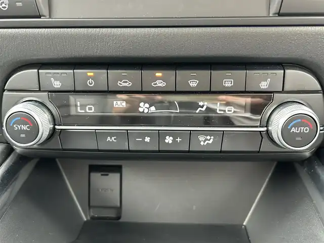 マツダ ＣＸ－５ XD スポーツアピアランス 埼玉県 2022(令4)年 2.5万km スノーフレイクホワイトパールマイカ 純正ナビ（Ｂｌｕｅｔｏｏｔｈ、フルセグＴＶ）/全方位カメラ/ＥＴＣ/電動リアゲート/４ＷＤ/ＵＳＢ入力端子/全席シートヒーター/Ｄ＋Ｎ席パワーシート/サンルーフ/純正フロアマット/純正アルミ/ＬＥＤヘッド/Qi置くだけ充電/ステアリングヒーター/BOSEスピーカー/プッシュスタート/アイドリングストップ/追従走行有クルコン/オートエアコン/スマートキー/横滑り防止装置/前後コーナーセンサー/オートライト/盗難防止装置/レーンキープアシスト/ダブルエアバッグ/衝突被害軽減システム