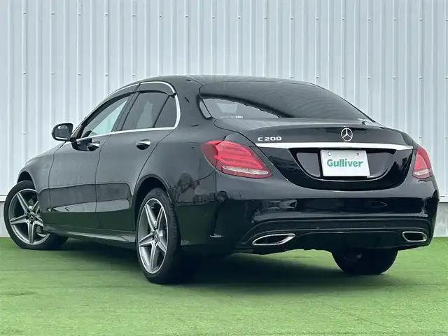 メルセデス・ベンツ Ｃ２００ アバンギャルド AMGライン 香川県 2017(平29)年 2.1万km 黒 ワンオーナー/純正SDナビ/(BT/DVD/フルセグTV)/バックカメラ/アクティブディスタンスアシストディストロニック/パドルシフト/革巻きステアリング/ブラインドスポットモニター/レザーシート/メモリー付きパワーシート/シートヒーター/LEDヘッドライト/オートライト/純正18インチアルミ/革巻きステアリング/レーンキープアシスト/ISOTIX/Wサイド、カーテンエアバック/取扱説明書/プッシュスタート/スペアキー有(1本)