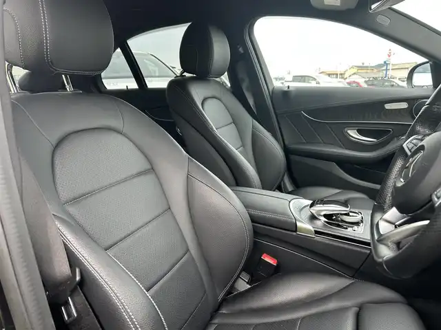 メルセデス・ベンツ Ｃ２００ アバンギャルド AMGライン 香川県 2017(平29)年 2.1万km 黒 ワンオーナー/純正SDナビ/(BT/DVD/フルセグTV)/バックカメラ/アクティブディスタンスアシストディストロニック/パドルシフト/革巻きステアリング/ブラインドスポットモニター/レザーシート/メモリー付きパワーシート/シートヒーター/LEDヘッドライト/オートライト/純正18インチアルミ/革巻きステアリング/レーンキープアシスト/ISOTIX/Wサイド、カーテンエアバック/取扱説明書/プッシュスタート/スペアキー有(1本)