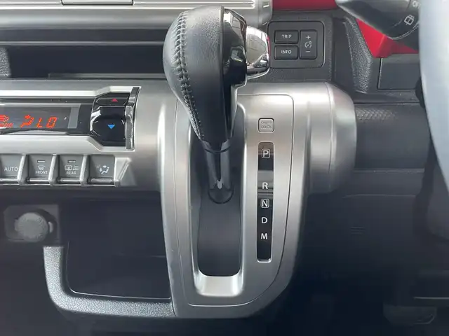 スズキ クロスビー HYBRID MZ 佐賀県 2018(平30)年 4.5万km スーパーブラックパール 3トーンコーディネート ターボ/デュアルセンサーブレーキサポート/リアセンサー/クルーズコントロール/純正8型ナビ/・全方位カメラ/・フルセグTV/BT/CD/DVD/純正16インチAW/LEDヘッドライト/フォグランプ/オートライト/パドルシフト/シートヒーター/ETC/プッシュスタート/アイドリングストップ/スペアキー×１/取扱説明書/保証書
