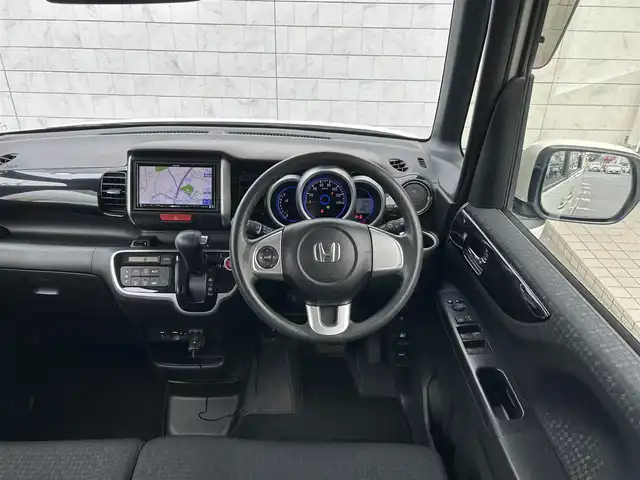 ホンダ Ｎ ＢＯＸ カスタム G Lパッケージ 埼玉県 2016(平28)年 2.9万km プレミアムホワイトパールⅡ 登録時28325km/ワンオーナー/HDDナビ（TV/AM/FM）/純正14インチAW/ビルトインETC/バックカメラ/片側パワスラ/ドライブレコーダー前/ハロゲンライト/フロアマット/ドアバイザー/横滑り防止/スマートキー/スペアキー1本/プッシュスタート/保証書/車両/ナビ取扱説明書