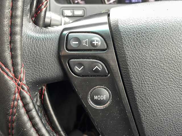 トヨタ クラウン アスリート i－Four ナビパッケージ 新潟県 2008(平20)年 9.6万km ホワイトパールクリスタルシャイン ４WD/純正HDDナビ/（BT／AM／FM／DVD）/バックカメラ/フルセグTV/パワーシート（運転席＋助手席）/ステアリングスイッチ/クルーズコントロール/オートライト/カーテンエアバッグ/ビルトインETC/保証書/取り扱い説明書/スペアキー