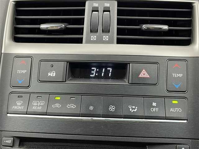 レクサス ＨＳ 250h 熊本県 2017(平29)年 3万km ディープブルーマイカ 純正ナビ　バックカメラ　ベージュ半革レザー　ビルトインＥＴＣ　シートヒーター　クルーズコントロール　ドライブレコーダー　純正アルミホイール　ＬＥＤライト　オートライト　Ｂｌｕｅｔｏｏｔｈ　地デジＴＶ