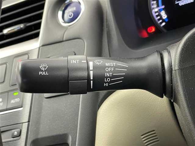 レクサス ＨＳ 250h 熊本県 2017(平29)年 3万km ディープブルーマイカ 純正ナビ　バックカメラ　ベージュ半革レザー　ビルトインＥＴＣ　シートヒーター　クルーズコントロール　ドライブレコーダー　純正アルミホイール　ＬＥＤライト　オートライト　Ｂｌｕｅｔｏｏｔｈ　地デジＴＶ