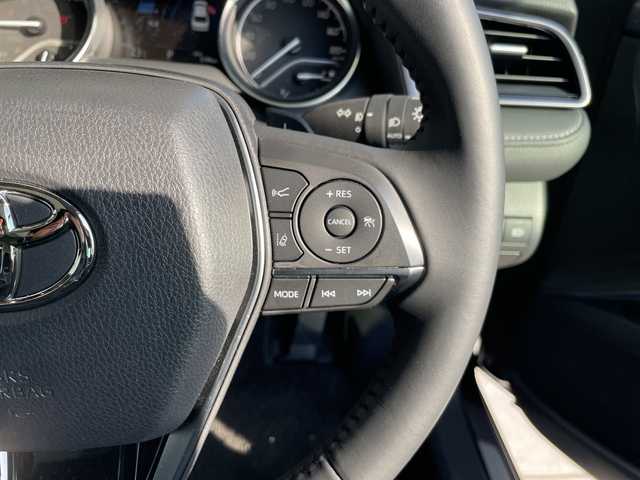 トヨタ カムリ WSレザーパッケージ 愛知県 2023(令5)年 0.7万km アティチュードブラックマイカ トヨタセーフティセンス/純正9型ナビ/全方位カメラ/サンルーフ/レーダークルーズコントロール/シートヒーター/フルセグ/Bluetooth/パワーシート/コーナーセンサー/純正アルミホイール/ブラインドスポットモニター/パドルシフト/インテリジェントミラー/レーンキープアシスト/オートマチックハイビーム/ドライブレコーダー/衝突軽減システム/ETC/スマートキー/プッシュスタート