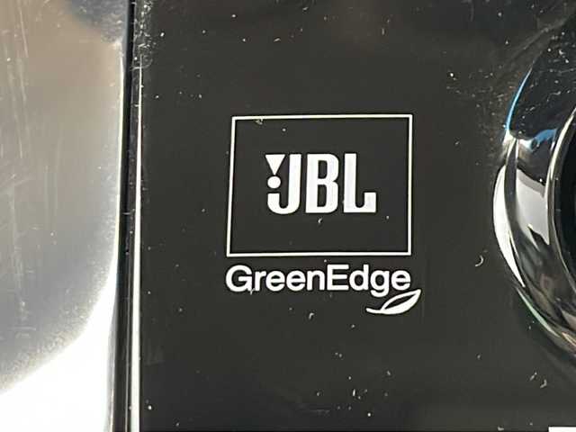 トヨタ アルファードハイブリット エグゼクティブ ラウンジ 道北・旭川 2019(令1)年 5.7万km ホワイトパールクリスタルシャイン /4WD//禁煙車//JBLサウンド//純正SDナビ//CD/DVD/BD/SD/MSV/BT/AUX/USB/フルセグ//パノラミックビューモニター//12.1型リアエンターテイメントシステム//ベージュ革シート//運転席メモリシート//パワーシート//１・2列目シートヒーター//１・2列目エアシート//両側パワースライドドア//パワーバックドア//トヨタセーフティセンス//PCS/ACC/LTA/BSM/RCTA/PKSB/RSA//クリアランスソナー//デジタルインナーミラー//１５００Wコンセント//ステアリングヒーター//純正ドライブレコーダー//ビルトインETC2.0//オートハイビーム//オートライト//3眼LEDヘッドライト//フォグライト//オートリトラミラー//オートワイパー//サンシェード//純正フロアマット//ドアバイザー