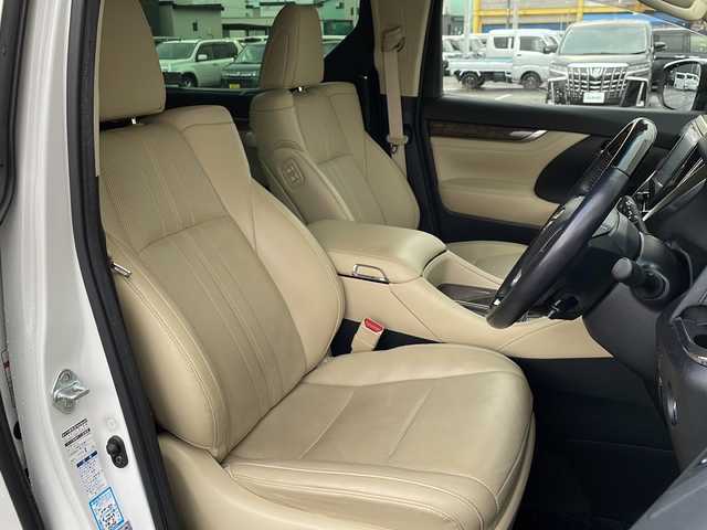 トヨタ アルファードハイブリット エグゼクティブ ラウンジ 道北・旭川 2019(令1)年 5.7万km ホワイトパールクリスタルシャイン /4WD//禁煙車//JBLサウンド//純正SDナビ//CD/DVD/BD/SD/MSV/BT/AUX/USB/フルセグ//パノラミックビューモニター//12.1型リアエンターテイメントシステム//ベージュ革シート//運転席メモリシート//パワーシート//１・2列目シートヒーター//１・2列目エアシート//両側パワースライドドア//パワーバックドア//トヨタセーフティセンス//PCS/ACC/LTA/BSM/RCTA/PKSB/RSA//クリアランスソナー//デジタルインナーミラー//１５００Wコンセント//ステアリングヒーター//純正ドライブレコーダー//ビルトインETC2.0//オートハイビーム//オートライト//3眼LEDヘッドライト//フォグライト//オートリトラミラー//オートワイパー//サンシェード//純正フロアマット//ドアバイザー