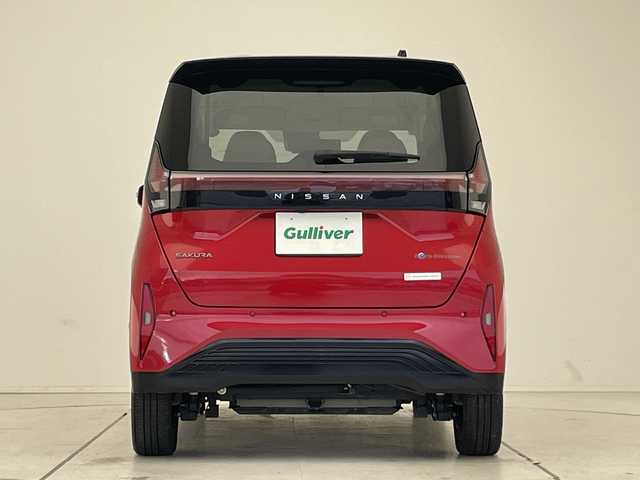 日産 サクラ G 愛知県 2023(令5)年 2.2万km スパークリングレッド/ブラック 純正9型ディスプレイオーディオナビ/全方位カメラ/プロパイロット/レーダークルーズコントロール/シートヒーター/バックカメラ/コーナーセンサー/純正アルミホイール/ETC2.0/インテリジェントミラー/LEDヘッドライト/ステアリングヒーター/レーンキープアシスト/オートマチックハイビーム/ドライブレコーダー/ステアリングスイッチ/スマートキー/プッシュスタート