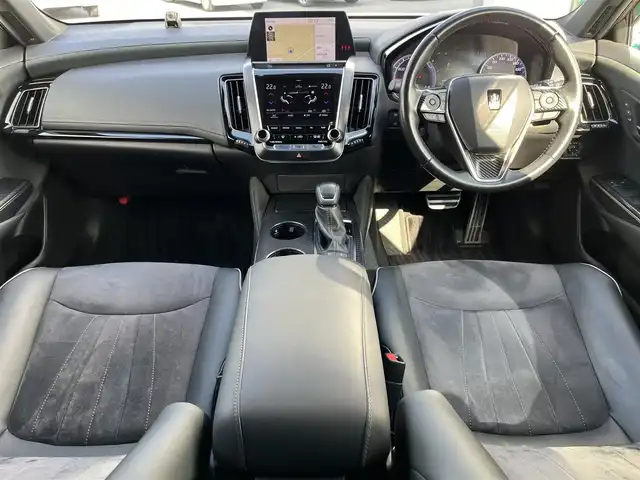 トヨタ クラウン ハイブリッド RS アドバンス 奈良県 2019(令1)年 5.3万km ホワイトパールクリスタルシャイン TRDフルエアロ/純正ナビ/（フルセグ/BT/CD/DVD）/レーダークルーズコントロール/パドルシフト/バックカメラ/ブラインドスポットモニター/前後コーナーセンサー/プリクラッシュセーフティ/レーンキープアシスト/パワーバックドア/ハーフレザー/前席パワーシート/運転席メモリーシート/前席シートヒーター/ステアリングヒーター/3眼LEDヘッドライト/前方ドライブレコーダー/ETC/RAYS19インチAW/取り扱い説明書/スペアキーX1