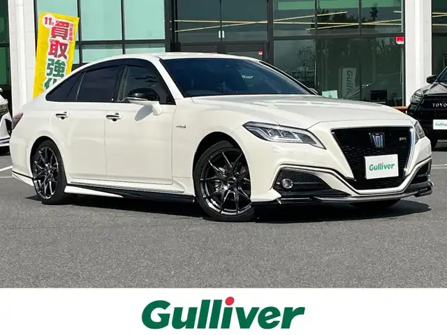 トヨタ クラウン ハイブリッド RS アドバンス 奈良県 2019(令1)年 5.3万km ホワイトパールクリスタルシャイン TRDフルエアロ/純正ナビ/（フルセグ/BT/CD/DVD）/レーダークルーズコントロール/パドルシフト/バックカメラ/ブラインドスポットモニター/前後コーナーセンサー/プリクラッシュセーフティ/レーンキープアシスト/パワーバックドア/ハーフレザー/前席パワーシート/運転席メモリーシート/前席シートヒーター/ステアリングヒーター/3眼LEDヘッドライト/前方ドライブレコーダー/ETC/RAYS19インチAW/取り扱い説明書/スペアキーX1