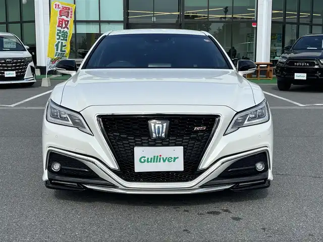 トヨタ クラウン ハイブリッド RS アドバンス 奈良県 2019(令1)年 5.3万km ホワイトパールクリスタルシャイン TRDフルエアロ/純正ナビ/（フルセグ/BT/CD/DVD）/レーダークルーズコントロール/パドルシフト/バックカメラ/ブラインドスポットモニター/前後コーナーセンサー/プリクラッシュセーフティ/レーンキープアシスト/パワーバックドア/ハーフレザー/前席パワーシート/運転席メモリーシート/前席シートヒーター/ステアリングヒーター/3眼LEDヘッドライト/前方ドライブレコーダー/ETC/RAYS19インチAW/取り扱い説明書/スペアキーX1