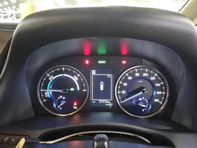 トヨタ ヴェルファイア ハイブリット X 福岡県 2018(平30)年 7.8万km ホワイトパールクリスタルシャイン 4WD/純正10型ナビ/フルセグTV/両側パワースライドドア/バックカメラ/ビルトインETC2.0/デジタルインナーミラー/ドライブレコーダー/レーダークルーズコントロール/クリアランスソナー/セーフティセンス/・衝突被害軽減ブレーキ/・車線逸脱防止支援システム/・交通標識認識システム/・オートマチックハイビーム/2眼LEDヘッドランプ/デュアルオートエアコン/革巻きステアリング/ベージュファブリックシート/2列目チップアップシート/純正16インチAWスタッドレス/スマートキー/プッシュエンジンスタート/禁煙車