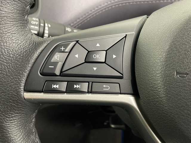 日産 セレナ e－パワー ハイウェイスター V 埼玉県 2021(令3)年 4.8万km ブリリアントホワイトパール 2トーン フリップダウンモニター/全方位カメラ/両側電動スライドドア　/純正ナビ　/プロパイロット　/ブラインドスポットモニター　/パーキングアシスト　/標識認識アシスト　/ビルトインＥＴＣ　/ハンドルヒーター　/前席シートヒーター/ロールサンシェード/ＬＥＤヘッドライト　/フォグランプ/純正フロアマット/純正アルミホイール