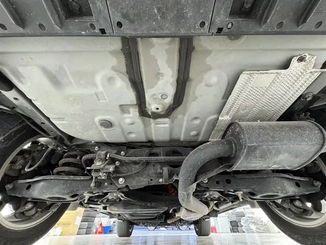 レクサス ＮＸ 300h Fスポーツ 滋賀県 2015(平27)年 8.6万km ソニッククォーツ 純正ナビ/CD/DVD/Bluetooth/フルセグTV/バックカメラ/ETC/レーダークルーズコントロール/レザーシート/シートヒーター/シートベンチレーション/パワーシート/パノラマルーフ/ステアリングヒーター/パワーバックドア/ドアバイザー/フロアマット/純正アルミホイール