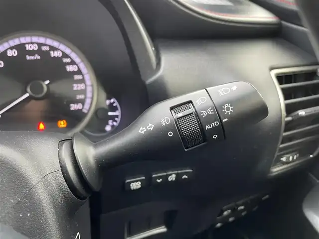 レクサス ＮＸ 300h Fスポーツ 滋賀県 2015(平27)年 8.6万km ソニッククォーツ 純正ナビ/CD/DVD/Bluetooth/フルセグTV/バックカメラ/ETC/レーダークルーズコントロール/レザーシート/シートヒーター/シートベンチレーション/パワーシート/パノラマルーフ/ステアリングヒーター/パワーバックドア/ドアバイザー/フロアマット/純正アルミホイール