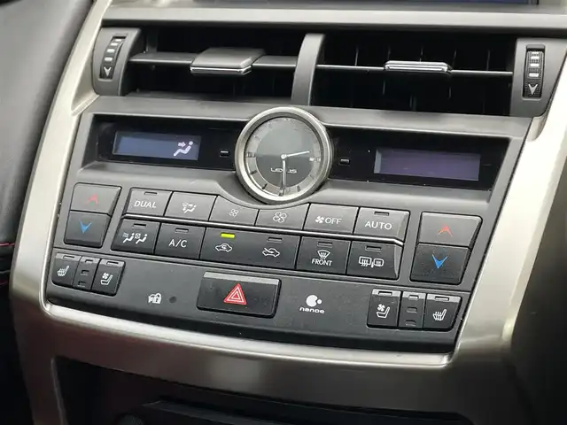 レクサス ＮＸ 300h Fスポーツ 滋賀県 2015(平27)年 8.6万km ソニッククォーツ 純正ナビ/CD/DVD/Bluetooth/フルセグTV/バックカメラ/ETC/レーダークルーズコントロール/レザーシート/シートヒーター/シートベンチレーション/パワーシート/パノラマルーフ/ステアリングヒーター/パワーバックドア/ドアバイザー/フロアマット/純正アルミホイール