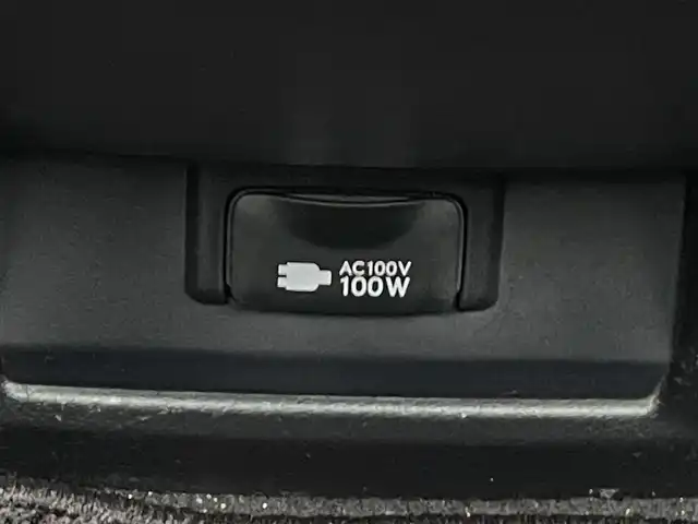 レクサス ＮＸ 300h Fスポーツ 滋賀県 2015(平27)年 8.6万km ソニッククォーツ 純正ナビ/CD/DVD/Bluetooth/フルセグTV/バックカメラ/ETC/レーダークルーズコントロール/レザーシート/シートヒーター/シートベンチレーション/パワーシート/パノラマルーフ/ステアリングヒーター/パワーバックドア/ドアバイザー/フロアマット/純正アルミホイール