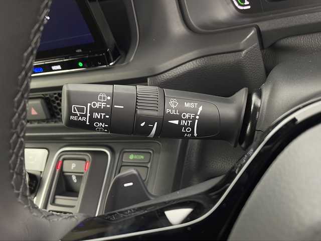 ホンダ ステップワゴン スパーダ eHEV 鹿児島県 2025(令7)年 0.1万km未満 プラチナホワイトパール 登録済未使用車/純正11.4インチSDナビ/(BT/CD/DVD/AppleCarPlay/AndroidAuto/フルセグTV)/ホンダセンシング/電動パワーバックドア/両側パワースライドドア/オットマンシート/ブラインドスポットモニター/レーダークルーズコントロール/パワーバックドア/ハーフレザーシート/前席シートヒーター/電動パーキングブレーキ/オートホールド/パドルシフト/前後コーナーセンサー/3列シート/ウォークスルー/オートマチックハイビーム/アイドリングストップ/保証書/取扱説明書