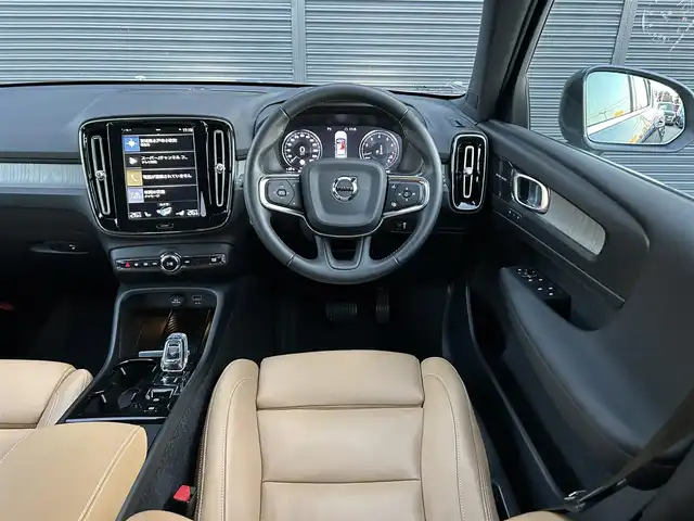 ボルボ ＸＣ４０ T5 AWD インスクリプション 茨城県 2018(平30)年 1.2万km デニムブルーメタリック ワンオーナー /パノラマスライディングルーフ /harman/kardon /ベージュ革 /全席シートヒーター /M付PWシート /PWテールゲート /衝突軽減B/ACC /LKA /BLIS /360°カメラ /ナビ /12セグ /CarPlay /BT /USB /LED /ETC2.0 /禁煙車