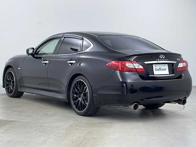 日産 フーガ 370GT FOUR Aパッケージ 道央・札幌 2013(平25)年 6.8万km ガーネットブラック ・４ＷＤ/・純正メーカーナビ＆ＣＤ＆ＢＴ＆フルセグ＆ＭｕｓｉｃＢｏｘ/・ステアリングスィッチ/・クルコン/・寒冷地/・ドアミラーヒーター/・社外レーダー/・ＴＶキャンセラー/・ビルトインＥＴＣ/・スマートキー/・Ｄ／Ｎパワーシート/・ハーフレザーシート/・ＨＩＤヘッドライト/・フォグ/・ＲＡＹＳ２０インチ/・社外ダウンサス/・社外ＡＷ付冬タイヤ積載/・スペアキー