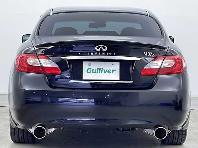 日産 フーガ 370GT FOUR Aパッケージ 道央・札幌 2013(平25)年 6.8万km ガーネットブラック ・４ＷＤ/・純正メーカーナビ＆ＣＤ＆ＢＴ＆フルセグ＆ＭｕｓｉｃＢｏｘ/・ステアリングスィッチ/・クルコン/・寒冷地/・ドアミラーヒーター/・社外レーダー/・ＴＶキャンセラー/・ビルトインＥＴＣ/・スマートキー/・Ｄ／Ｎパワーシート/・ハーフレザーシート/・ＨＩＤヘッドライト/・フォグ/・ＲＡＹＳ２０インチ/・社外ダウンサス/・社外ＡＷ付冬タイヤ積載/・スペアキー