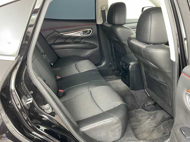 日産 フーガ 370GT FOUR Aパッケージ 道央・札幌 2013(平25)年 6.8万km ガーネットブラック ・４ＷＤ/・純正メーカーナビ＆ＣＤ＆ＢＴ＆フルセグ＆ＭｕｓｉｃＢｏｘ/・ステアリングスィッチ/・クルコン/・寒冷地/・ドアミラーヒーター/・社外レーダー/・ＴＶキャンセラー/・ビルトインＥＴＣ/・スマートキー/・Ｄ／Ｎパワーシート/・ハーフレザーシート/・ＨＩＤヘッドライト/・フォグ/・ＲＡＹＳ２０インチ/・社外ダウンサス/・社外ＡＷ付冬タイヤ積載/・スペアキー