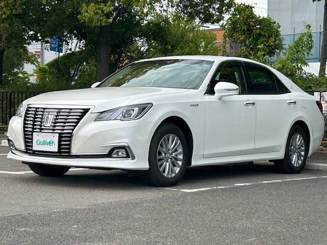 トヨタ クラウン ハイブリッド ロイヤルサルーン Four 宮城県 2015(平27)年 2.7万km ホワイトパールクリスタルシャイン Toyota Safety Sense P/・衝突回避支援型プリクラッシュセーフティ/・レーンキープアシスト/・レーダークルーズコントロール/・オートマチックハイビーム/・レーンディパーチャーアラート/４WD/純正SDナビ/バックカメラ/フルセグテレビ/Bluetooth/DVD/Blu-ray再生可能/前後ドライブレコーダー/パワーシート/シートヒーター/ハンドルヒーター/アイドリングストップ/ドアバイザー/プッシュスタート/純正ビルドインETC/ウィンカーミラー/純正LEDヘッドライト