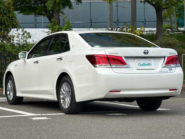 トヨタ クラウン ハイブリッド ロイヤルサルーン Four 宮城県 2015(平27)年 2.7万km ホワイトパールクリスタルシャイン Toyota Safety Sense P/・衝突回避支援型プリクラッシュセーフティ/・レーンキープアシスト/・レーダークルーズコントロール/・オートマチックハイビーム/・レーンディパーチャーアラート/４WD/純正SDナビ/バックカメラ/フルセグテレビ/Bluetooth/DVD/Blu-ray再生可能/前後ドライブレコーダー/パワーシート/シートヒーター/ハンドルヒーター/アイドリングストップ/ドアバイザー/プッシュスタート/純正ビルドインETC/ウィンカーミラー/純正LEDヘッドライト