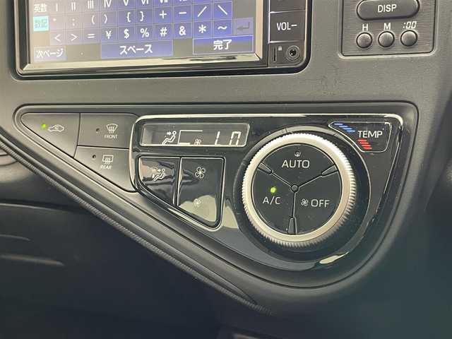 トヨタ アクア L 愛知県 2020(令2)年 3.3万km シルバーM 純正メモリナビ　ワンセグＴＶ　Ｂｌｕｅｔｏｏｔｈ　ＥＴＣ　トヨタセーフティセンス　衝突被害軽減装置　車線逸脱警報　オートハイビーム　踏み間違い防止　コーナーセンサー　電格ミラー　フロアマット　禁煙車