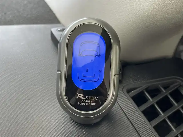 トヨタ アクア L 愛知県 2020(令2)年 3.3万km シルバーM 純正メモリナビ　ワンセグＴＶ　Ｂｌｕｅｔｏｏｔｈ　ＥＴＣ　トヨタセーフティセンス　衝突被害軽減装置　車線逸脱警報　オートハイビーム　踏み間違い防止　コーナーセンサー　電格ミラー　フロアマット　禁煙車
