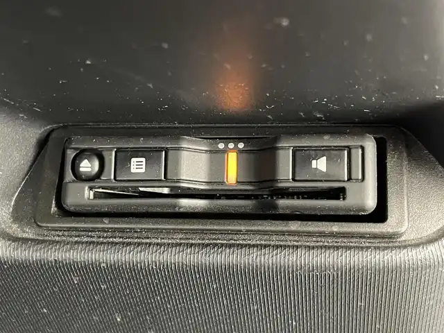 トヨタ アクア L 愛知県 2020(令2)年 3.3万km シルバーM 純正メモリナビ　ワンセグＴＶ　Ｂｌｕｅｔｏｏｔｈ　ＥＴＣ　トヨタセーフティセンス　衝突被害軽減装置　車線逸脱警報　オートハイビーム　踏み間違い防止　コーナーセンサー　電格ミラー　フロアマット　禁煙車