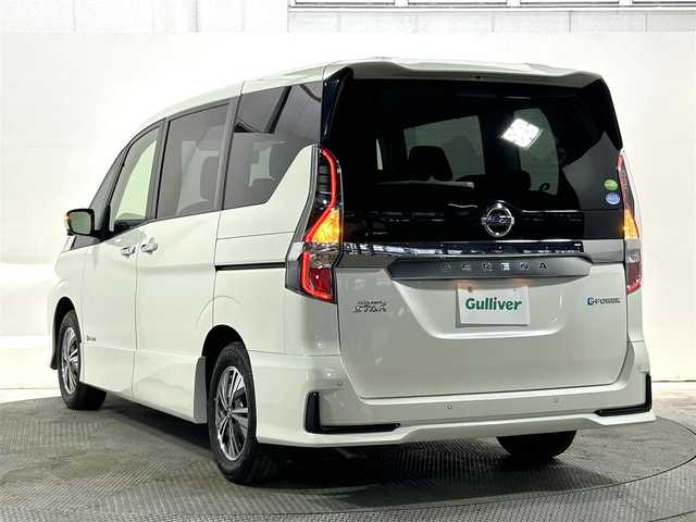 日産 セレナ e－パワー ハイウェイスター 大阪府 2021(令3)年 3万km ブリリアントホワイトパール ProPILOT 純正ナビ(フルセグ/DVD再生/Bluetooth) 360カメラ 後席モニター ETC 両側パワースライドドア 衝突軽減 レーダークルコン クリアランスソナー BSM ドラレコ
